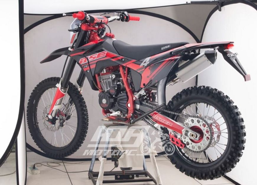 Мотоцикл BSE J10 ENDURO, Черно-красный