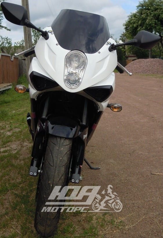 Мотоцикл HYOSUNG GT250R EFI, Белый