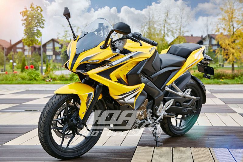 Мотоцикл BAJAJ PULSAR RS 200, Желтый