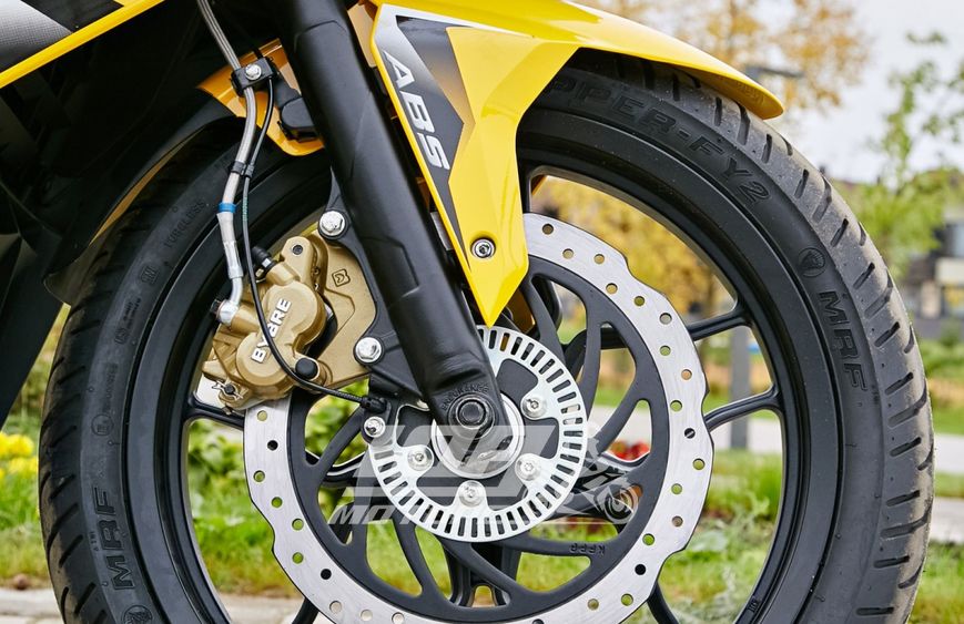 Мотоцикл BAJAJ PULSAR RS 200, Жовтий