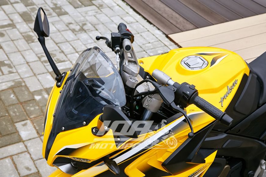 Мотоцикл BAJAJ PULSAR RS 200, Жовтий