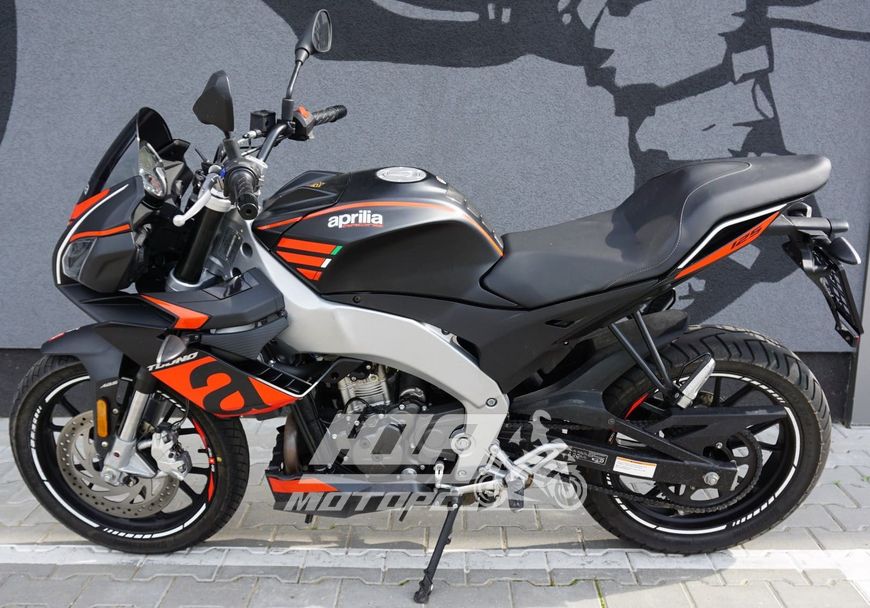 Мотоцикл APRILIA TUONO 125, Серо-черно-оранжевый