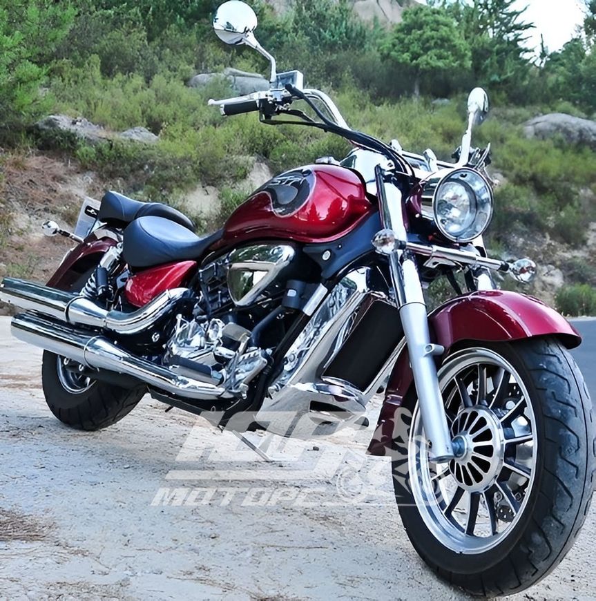 Мотоцикл HYOSUNG ST7 (GV700C CLASSIC), Бордовый