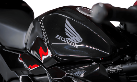 Купить Мотоцикл Honda CBR400R ABS [8683 км / 2017 г.] — цена
