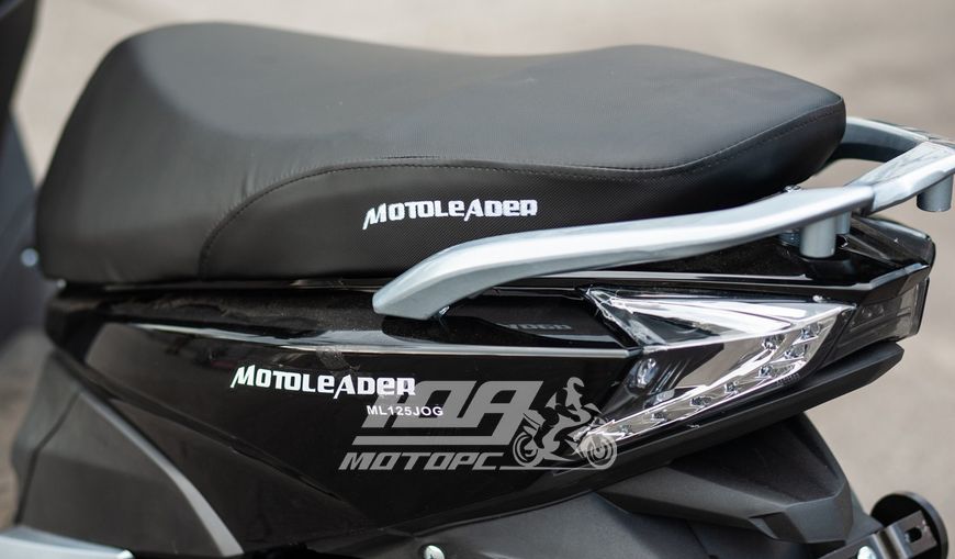 Скутер MotoLeader ML125, Серо-черный