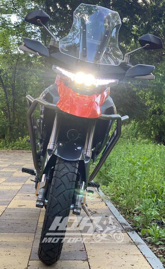 Мотоцикл ZONTES ZT310-T2, Оранжево-черный