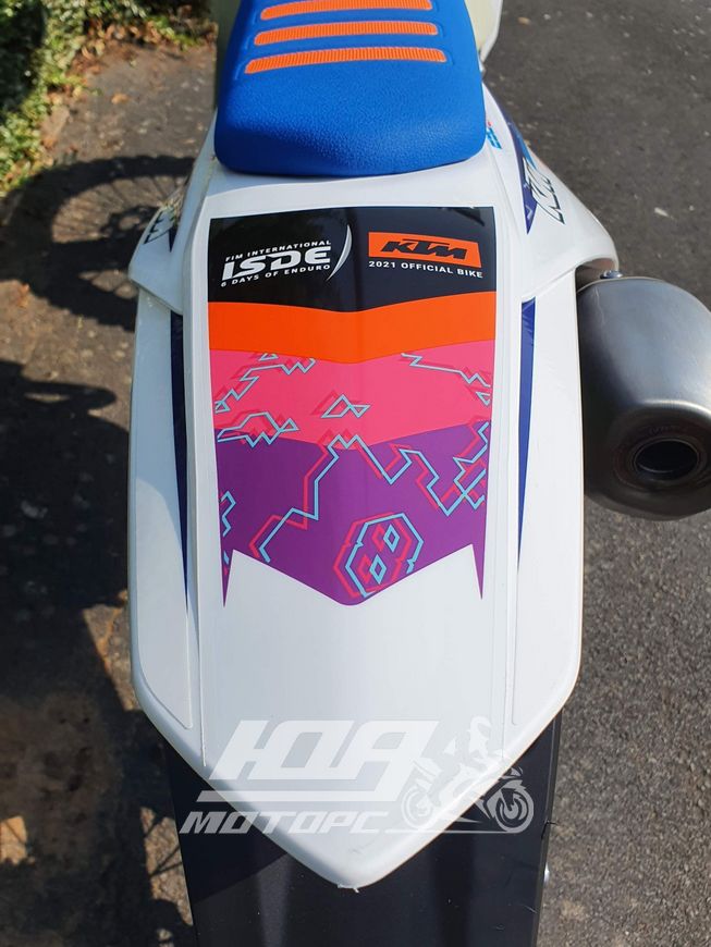 Мотоцикл KTM 250 EXC SIX DAYS TPI, Білий з синьо-жовтогарячий