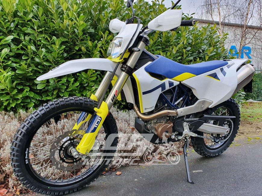 Мотоцикл HUSQVARNA 701 ENDURO (2020 г.), Белый с сине-желтым