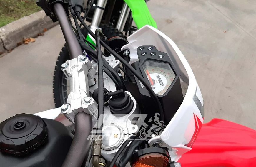 Мотоцикл SKYBIKE CRDX 200 (MOTARD), Біло-червоний