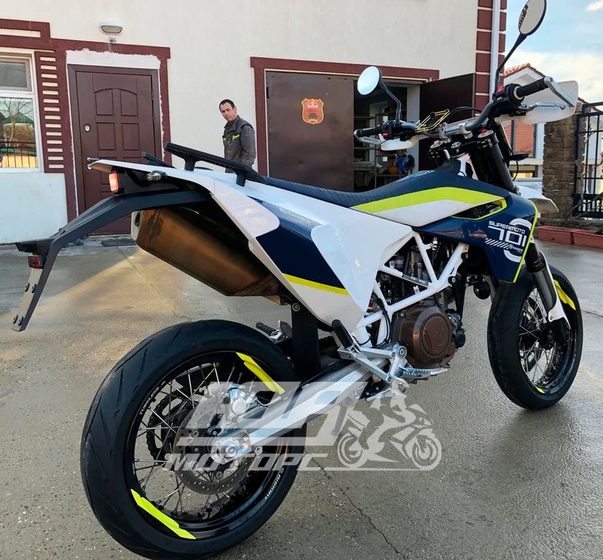 Мотоцикл HUSQVARNA 701 SUPERMOTO (2020 г.), Білий із синьо-жовтим