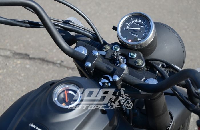 Мотоцикл SKYBIKE RENEGADE 200, Чорний