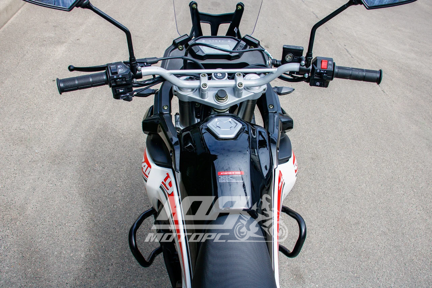 Мотоцикл LONCIN LX250GY-3G DS2, Черно-белый