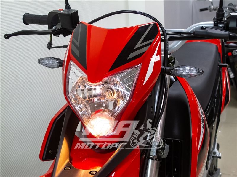 Мотоцикл LONCIN SX2 LX250GY-3, Черно-красный