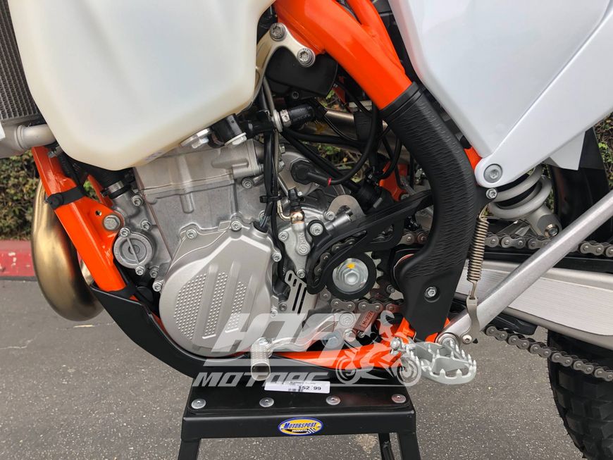 Мотоцикл KTM 500 EXC-F SIX DAYS, Білий із зелено-оранжевий