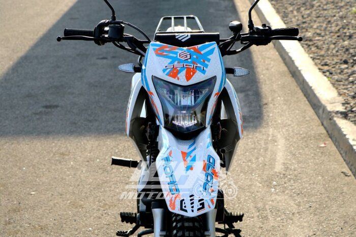 Мотоцикл GEON X-ROAD LIGHT 200, Білий із блакитним