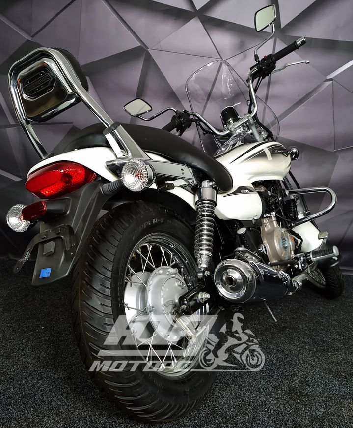 Мотоцикл BAJAJ AVENGER CRUISE 220, Білий