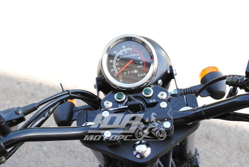 Мотоцикл SKYMOTO MORGAN 200, Чорно-червоний