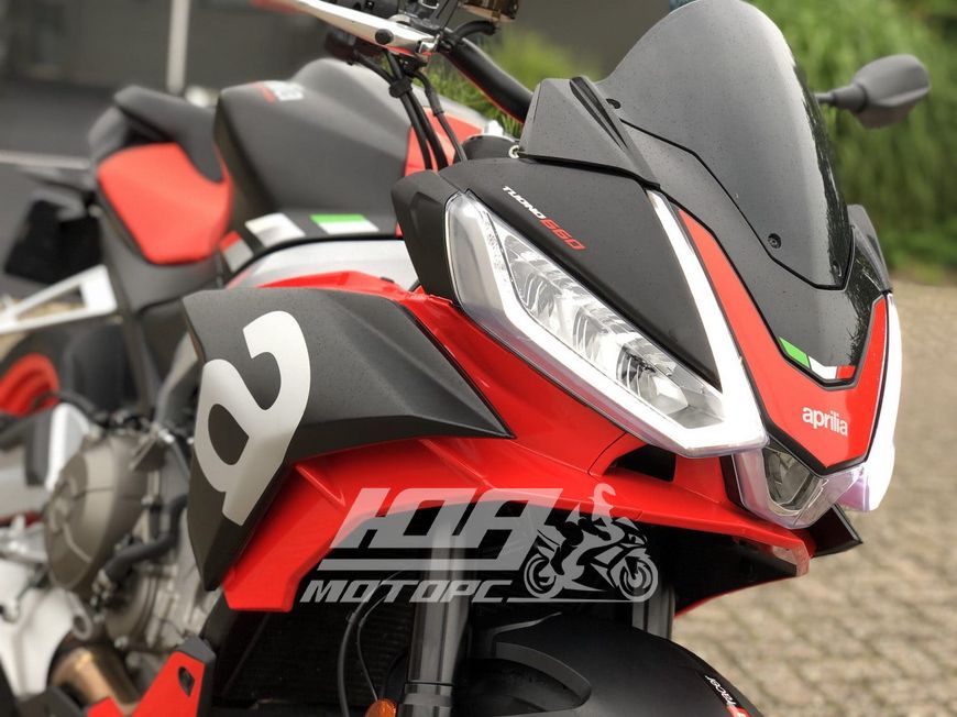 Мотоцикл APRILIA TUONO 660, Чорно-червоний