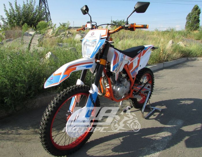 Мотоцикл GEON Terrax 250 CB (21/18) PRO, белый с оранжевым