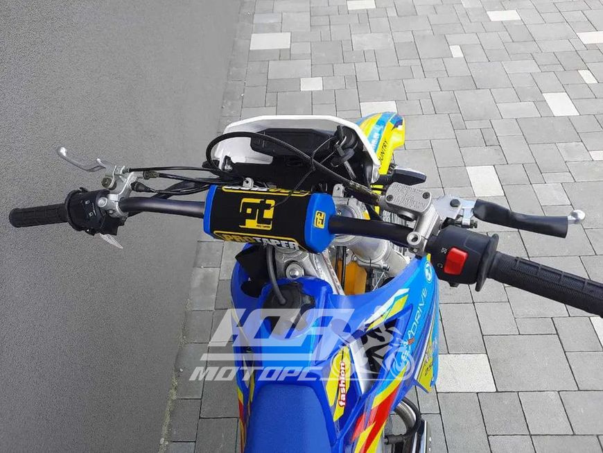 Мотоцикл EXDRIVE VDV MZK 250CC (ENDURO), Белый с сине-желтым